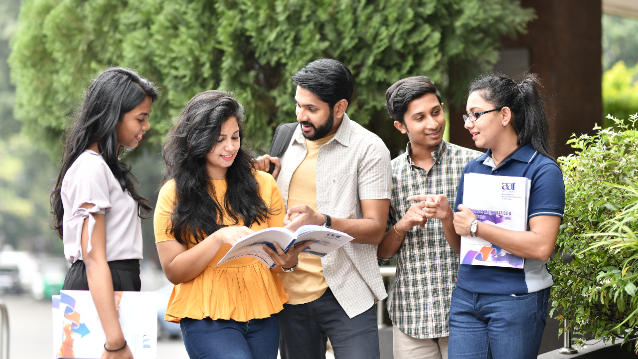 Why UBM College Is a Smart Choice for Undergraduates